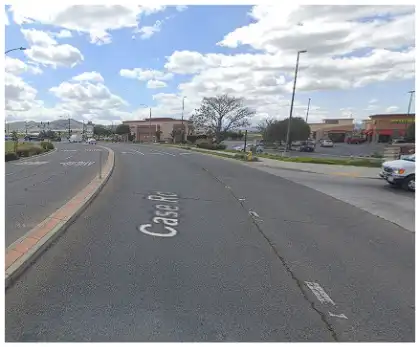 [12-21-2024] Condado De Riverside, CA - Dos Peatones Heridos Después De Que Un Vehículo Les Golpea En El Estacionamiento De Perris