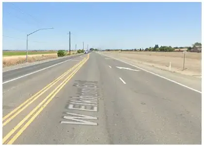 [01-27-2025] Posible Herido Reportado Despues De Choque De Dos Vehiculos En El Vecindario De Natomas Creek