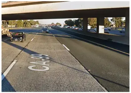 [02-05-2025] Un Choque De Dos Vehículos En La Autopista 99 En Dirección Norte En Parkway Causa Un Herido Leve