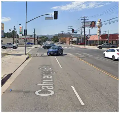 [02-07-2025] Un Hombre De 67 Años Herido Tras Un Choque Con Fuga En North Hollywood