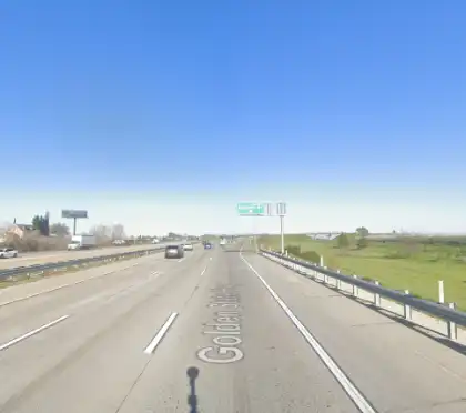 [02-12-2025] Posible Herido Menor Reportado Despues De Choque Multi Vehiculo En La Autopista 99 Cerca De French Camp Road