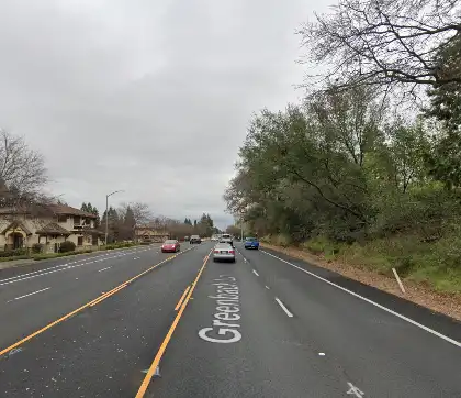 [02-12-2025] Un Peatón En Silla De Ruedas Herido En Un Accidente En Greenback Lane, Cerca De La I-80