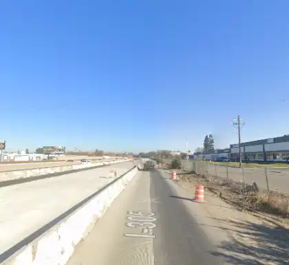 [02-13-2025] Los Equipos De Emergencia Acudieron Tras Un Choque De Tres Vehículos En La Autopista 50 En El Oeste De Sacramento 