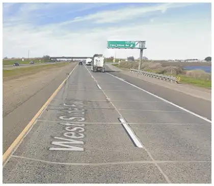 [02-13-2025] Muere Un Conductor Tras Un Choque Entre Un Camión Y Un Turismo En La I-5 Cerca De Twin Cities Road