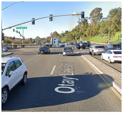 [02-13-2025] Muere Un Motorista De 61 Años En Un Accidente En La Carretera De Otay Lakes En Chula Vista