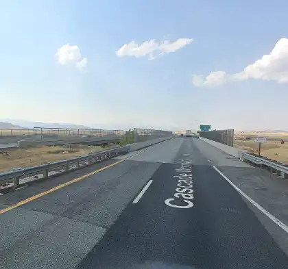 [02-16-2025] Muere Una Mujer Tras Chocar Su Coche Contra Un Canal Cerca De La I-5