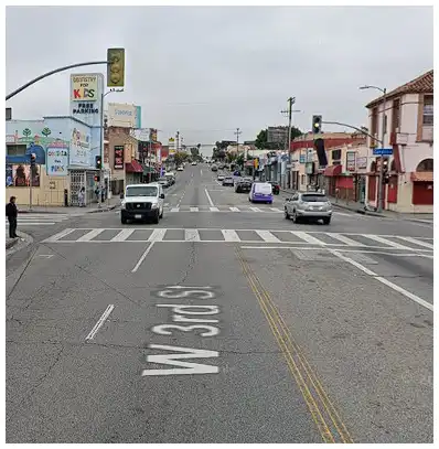 [02-17-2025] Mujer Herida De Gravedad Tras Un Choque Múltiple En Koreatown