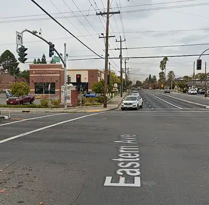 [02-19-2025] Posible Herido Leve Reportado Después De Choque De Tres Vehículos En Marconi Y Eastern Avenues En Arden-Arcade