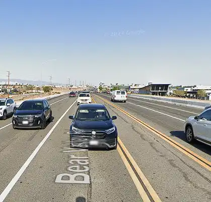 [02-15-2025] Un Choque De Varios Vehículos Provoca Retenciones De Tráfico En Bear Valley Road En Victorville