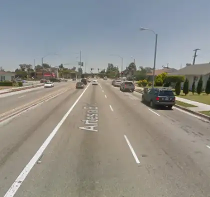[02-18-2025] Mujer Herida En Un Ataque No Provocado De Un Perro En Artesia Boulevard En Redondo Beach