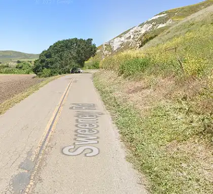 [02-21-2025] Dos Personas Heridas Tras Un Accidente De Tráfico Cerca De Sweeny Road En Lompoc