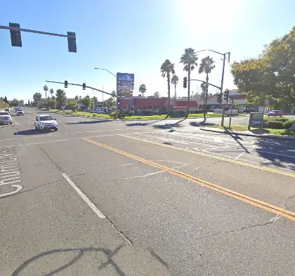 [02-21-2025] Motociclista Expulsado En Choque Con Coche En Churn Creek Road En Redding