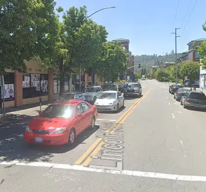 [02-22-2025] Una Mujer Resulta Herida Tras Chocar Un Conductor Ebrio Y Cizallar Una Boca De Incendios En La Avenida Lincoln Y La Calle Tercera En San Rafael