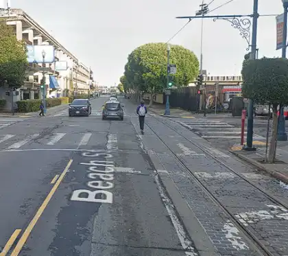 [02-23-2025] Dos Personas Heridas Tras Ser Atropelladas Y Darse A La Fuga En Las Calles Beach Y Powell En Fisherman's Wharf