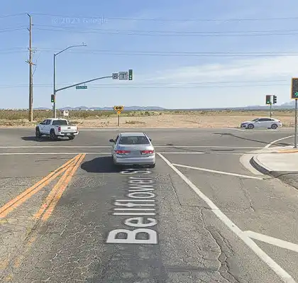 [02-25-2025] Muere Un Hombre Tras Ser Atropellado Por Un Vehículo En La Carretera De Palmdale En Adelanto