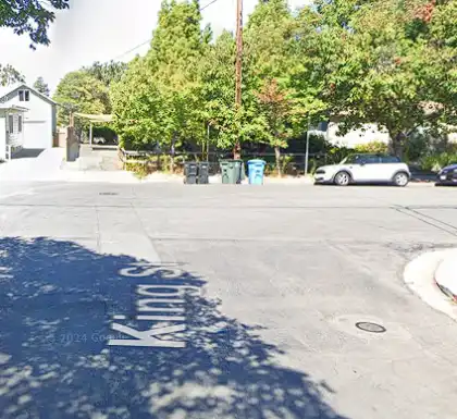 [03-01-2025] Dos Heridos Graves Después De Que Un Conductor Que Perseguía A Un Sospechoso De Atropello Y Fuga Atropellara A Un Peatón En Redwood City