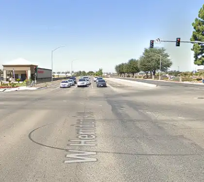 [03-07-2025] Hombre Muerto Después De Ser Atropellado Por Dos Vehículos Cerca De Las Avenidas Herndon Y Brawley