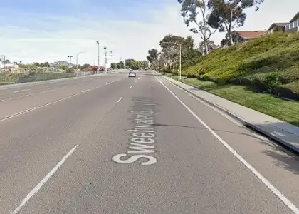 [03-08-2025] Muere Un Motociclista En Una Colisión Con Un Furgón Utilitario En El Bulevar Sweetwater Springs