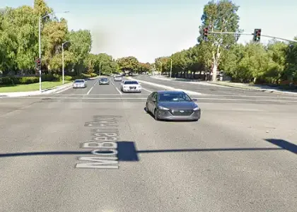 [03-08-2025] Una Persona Transportada Tras Un Choque En Mcbean Parkway Y Del Monte Drive