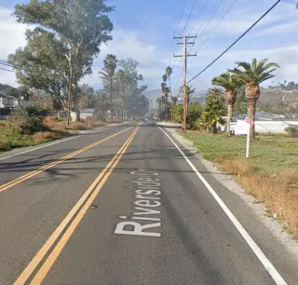[03-11-2025] Tres Heridos Tras Un Choque De Dos Vehículos En Riverside Drive En Lake Elsinore