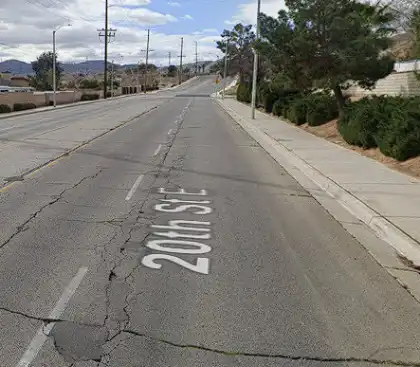 [03-11-2025] Un Joven Muerto Y Un Motorista Herido En Un Choque Entre Una Moto De Bolsillo Y Una Harley-davidson En Palmdale