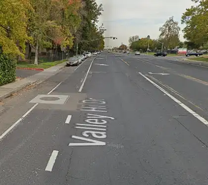 [03-11-2025] Un Peatón Resulta Gravemente Herido Tras Un Atropello Con Fuga Cerca De Valley High Drive