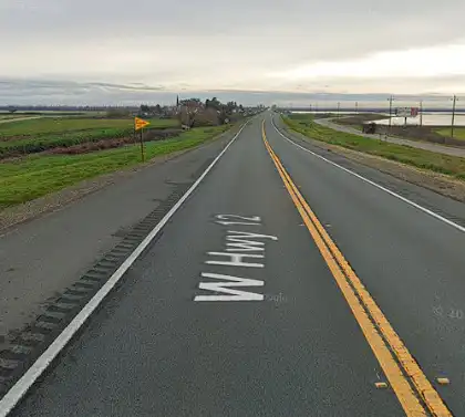 [03-12-2025] Se Informa De Un Herido Grave Tras Un Choque Frontal De Tres Vehículos En La Autopista 12 Cerca De Tower Park Way En Terminous