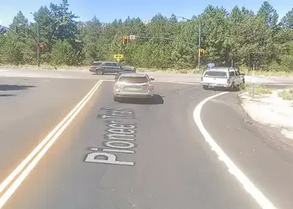 [03-17-2025] Posible Herido Menor Reportado Después De Choque De Dos Vehículos En Pioneer Trail Y La Carretera 50 En Meyers