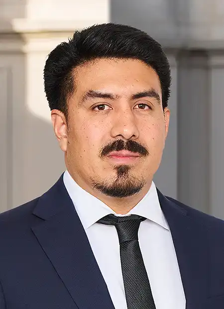 Fernando Hernandez Esq